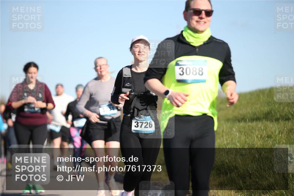 06.04.2025 - 44. Internationalen Wilhelmsburger Insellauf Jannik Wohlers http://msf.ph/oto/7617373 06.04.2025 09:42:32 Laufen 3726, 3088 meine-sportfotos.de