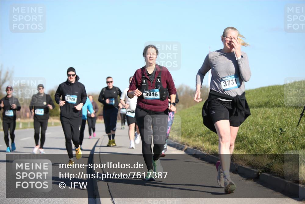 06.04.2025 - 44. Internationalen Wilhelmsburger Insellauf Jannik Wohlers http://msf.ph/oto/7617387 06.04.2025 09:42:35 Laufen 3929, 1, 25, 3846, 3731 meine-sportfotos.de