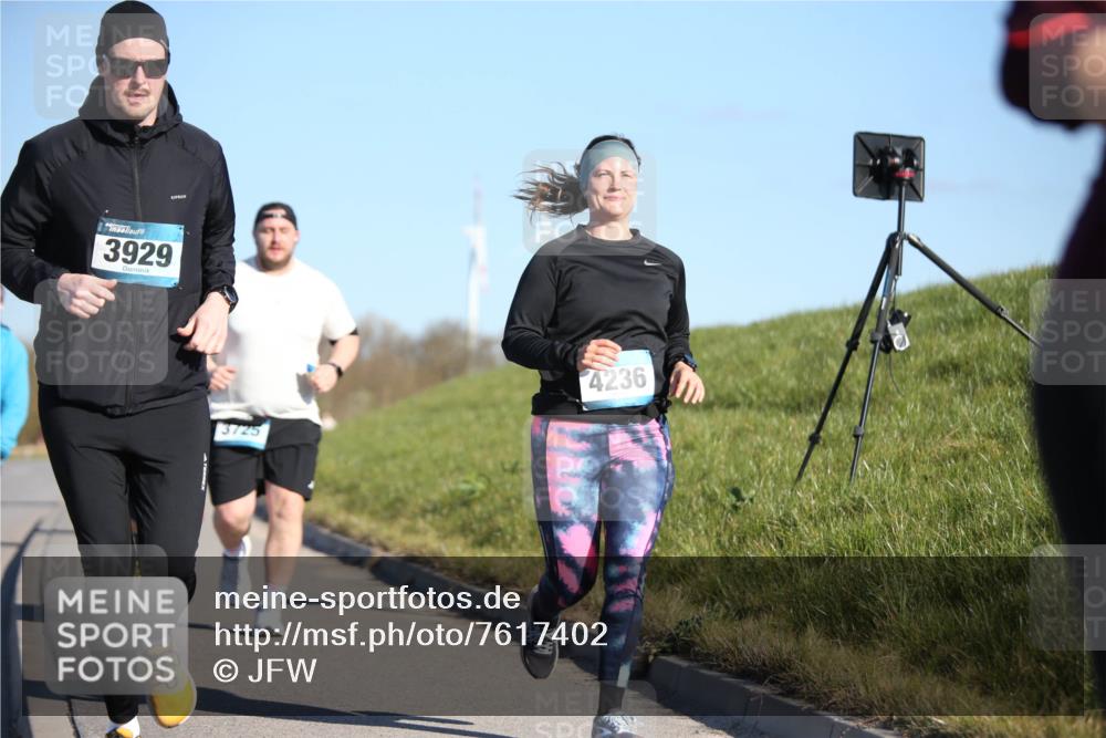 06.04.2025 - 44. Internationalen Wilhelmsburger Insellauf Jannik Wohlers http://msf.ph/oto/7617402 06.04.2025 09:42:38 Laufen 3929, 3725, 4236 meine-sportfotos.de