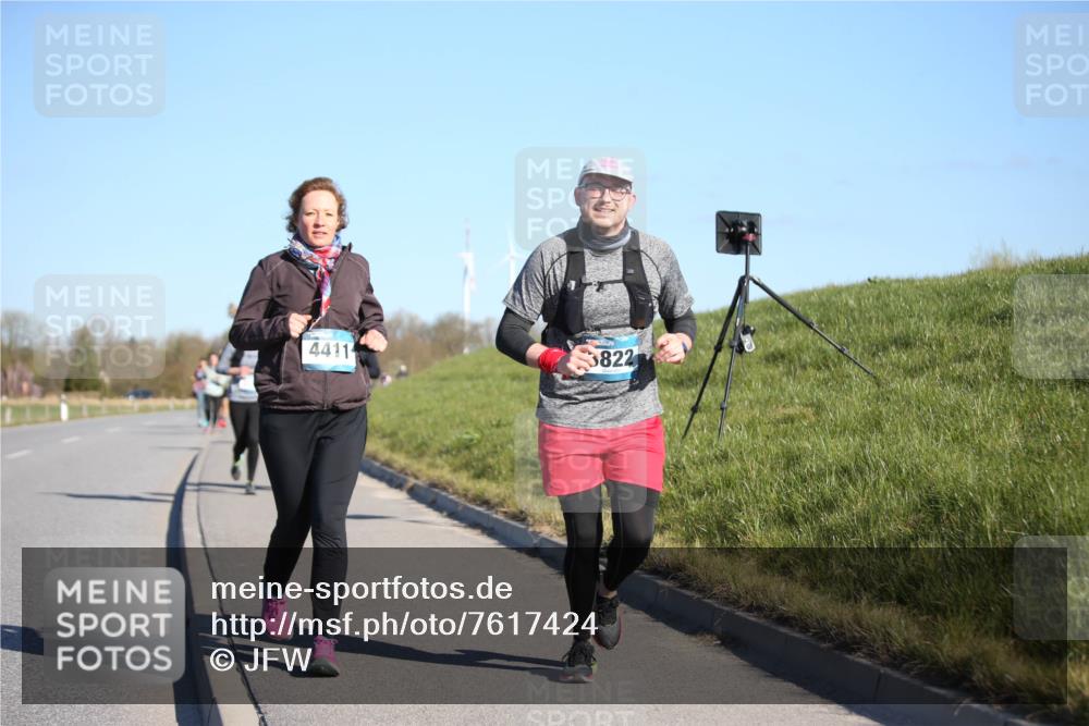 06.04.2025 - 44. Internationalen Wilhelmsburger Insellauf Jannik Wohlers http://msf.ph/oto/7617424 06.04.2025 09:42:45 Laufen 4411, 3822 meine-sportfotos.de