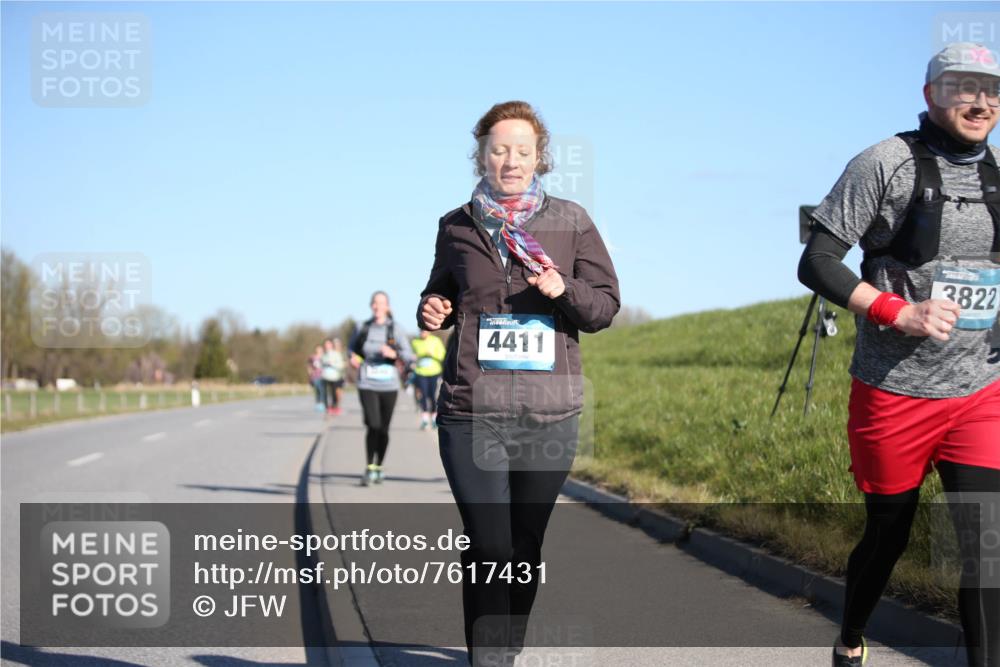 06.04.2025 - 44. Internationalen Wilhelmsburger Insellauf Jannik Wohlers http://msf.ph/oto/7617431 06.04.2025 09:42:46 Laufen 4411, 3822 meine-sportfotos.de