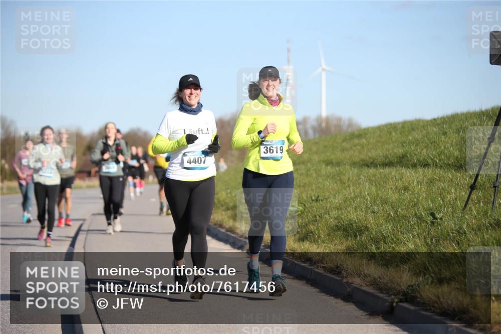 06.04.2025 - 44. Internationalen Wilhelmsburger Insellauf Jannik Wohlers http://msf.ph/oto/7617456 06.04.2025 09:42:54 Laufen 5214, 4407, 3619 meine-sportfotos.de