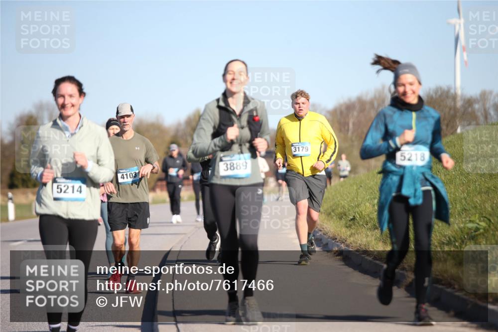 06.04.2025 - 44. Internationalen Wilhelmsburger Insellauf Jannik Wohlers http://msf.ph/oto/7617466 06.04.2025 09:42:58 Laufen 5214, 4103, 3889, 3179, 5218 meine-sportfotos.de