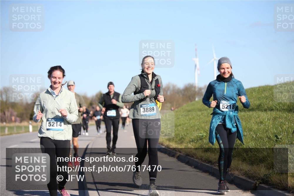 06.04.2025 - 44. Internationalen Wilhelmsburger Insellauf Jannik Wohlers http://msf.ph/oto/7617470 06.04.2025 09:42:59 Laufen 3889, 5218, 5214, 4134 meine-sportfotos.de