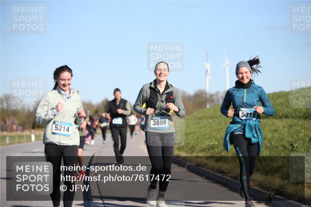 06.04.2025 - 44. Internationalen Wilhelmsburger Insellauf Jannik Wohlers http://msf.ph/oto/7617472 06.04.2025 09:43:00 Laufen 5214, 4134, 3889, 5218 meine-sportfotos.de