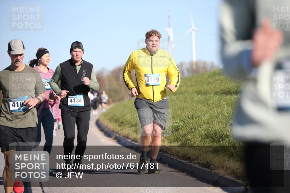 06.04.2025 - 44. Internationalen Wilhelmsburger Insellauf Jannik Wohlers http://msf.ph/oto/7617481 06.04.2025 09:43:02 Laufen 410, 87, 4134, 3179 meine-sportfotos.de