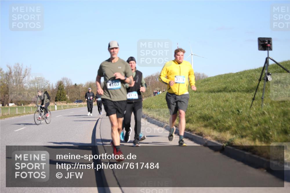 06.04.2025 - 44. Internationalen Wilhelmsburger Insellauf Jannik Wohlers http://msf.ph/oto/7617484 06.04.2025 09:43:03 Laufen 4103, 4134, 3179 meine-sportfotos.de