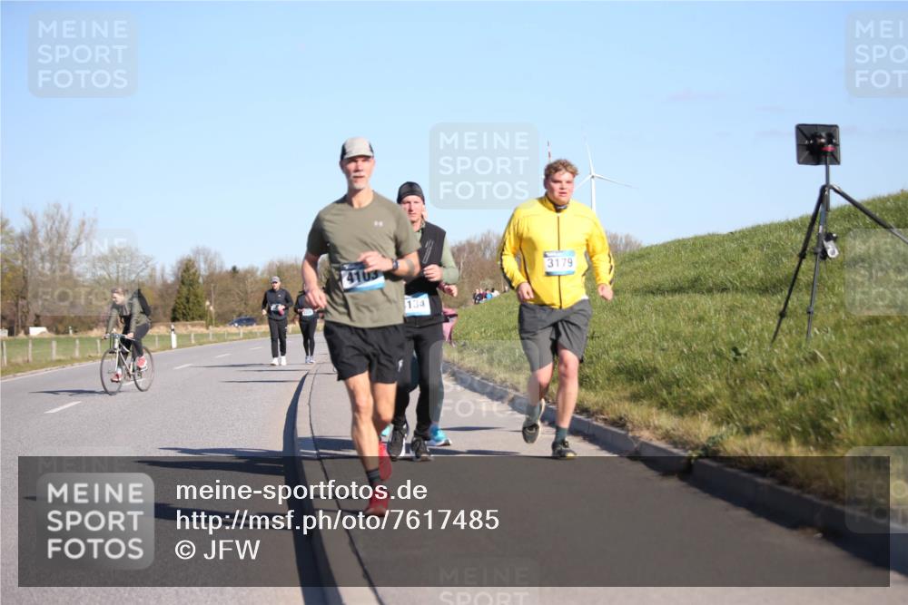 06.04.2025 - 44. Internationalen Wilhelmsburger Insellauf Jannik Wohlers http://msf.ph/oto/7617485 06.04.2025 09:43:03 Laufen 134, 3179 meine-sportfotos.de