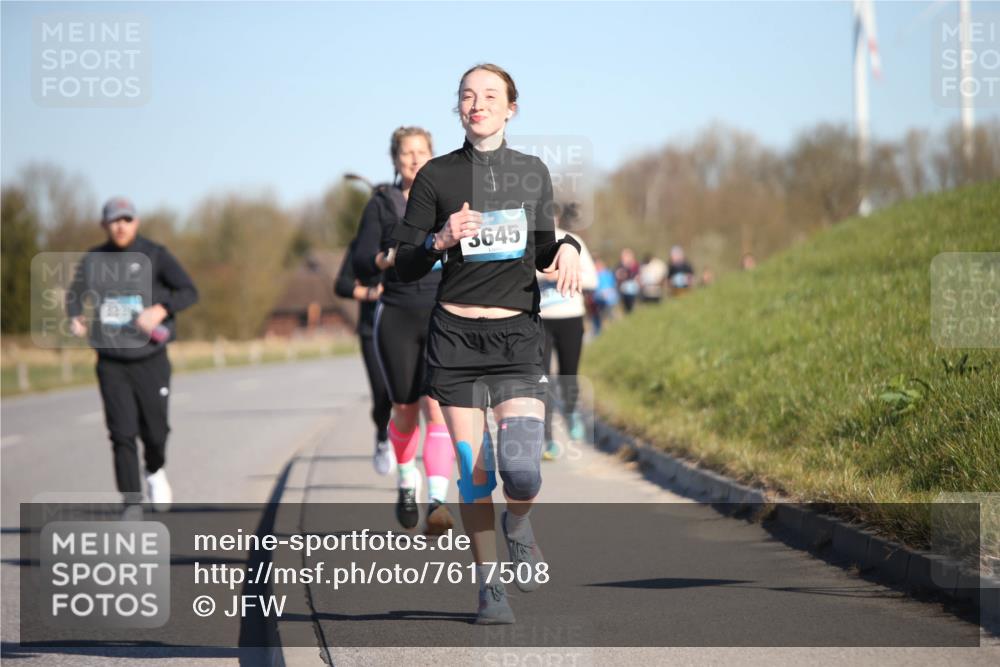 06.04.2025 - 44. Internationalen Wilhelmsburger Insellauf Jannik Wohlers http://msf.ph/oto/7617508 06.04.2025 09:43:10 Laufen 3645 meine-sportfotos.de