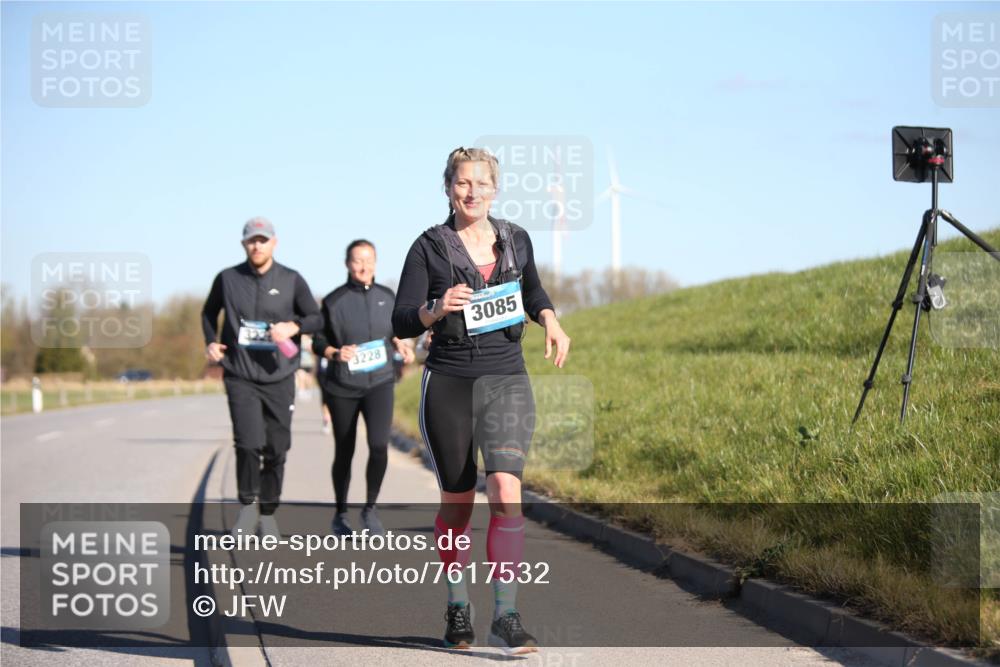 06.04.2025 - 44. Internationalen Wilhelmsburger Insellauf Jannik Wohlers http://msf.ph/oto/7617532 06.04.2025 09:43:14 Laufen 3228, 3085 meine-sportfotos.de