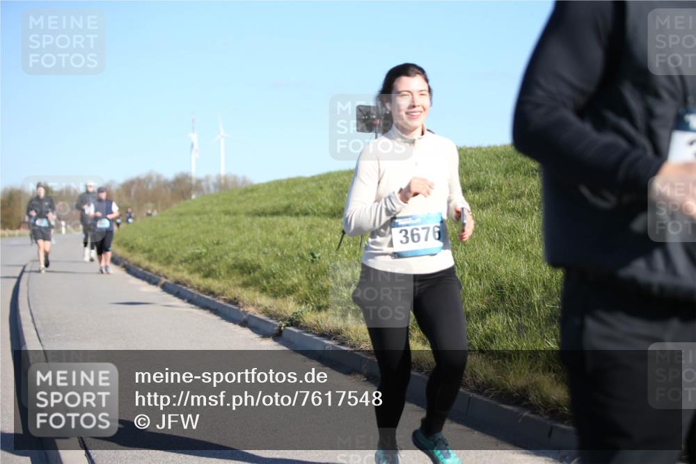 06.04.2025 - 44. Internationalen Wilhelmsburger Insellauf Jannik Wohlers http://msf.ph/oto/7617548 06.04.2025 09:43:19 Laufen 3676 meine-sportfotos.de