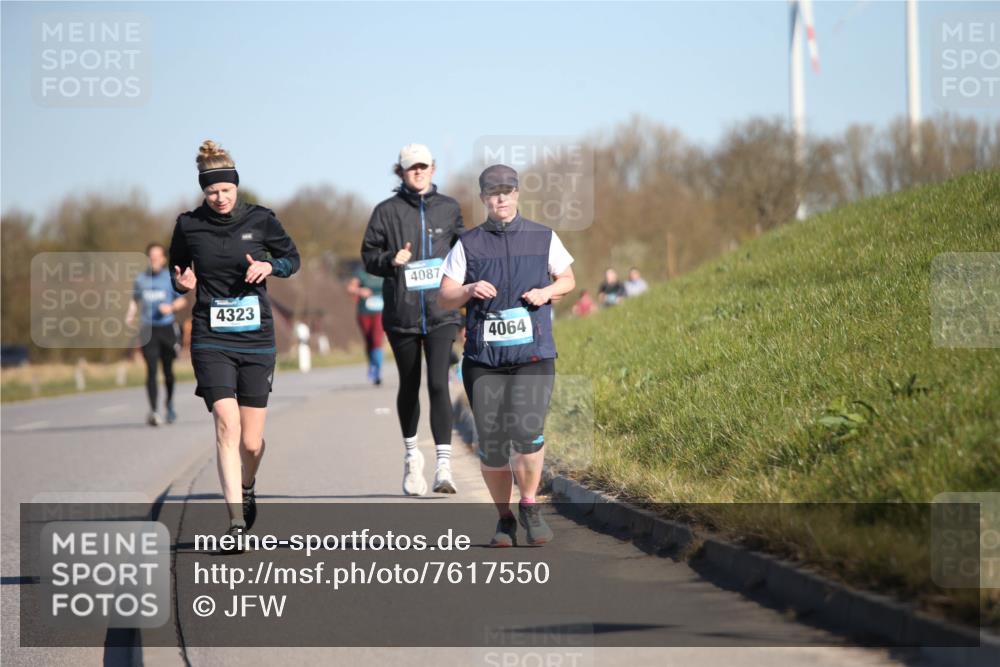 06.04.2025 - 44. Internationalen Wilhelmsburger Insellauf Jannik Wohlers http://msf.ph/oto/7617550 06.04.2025 09:43:20 Laufen 4323, 4087, 4064 meine-sportfotos.de