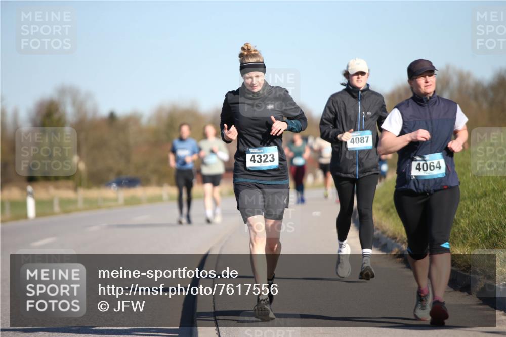 06.04.2025 - 44. Internationalen Wilhelmsburger Insellauf Jannik Wohlers http://msf.ph/oto/7617556 06.04.2025 09:43:22 Laufen 4323, 4087, 4064 meine-sportfotos.de