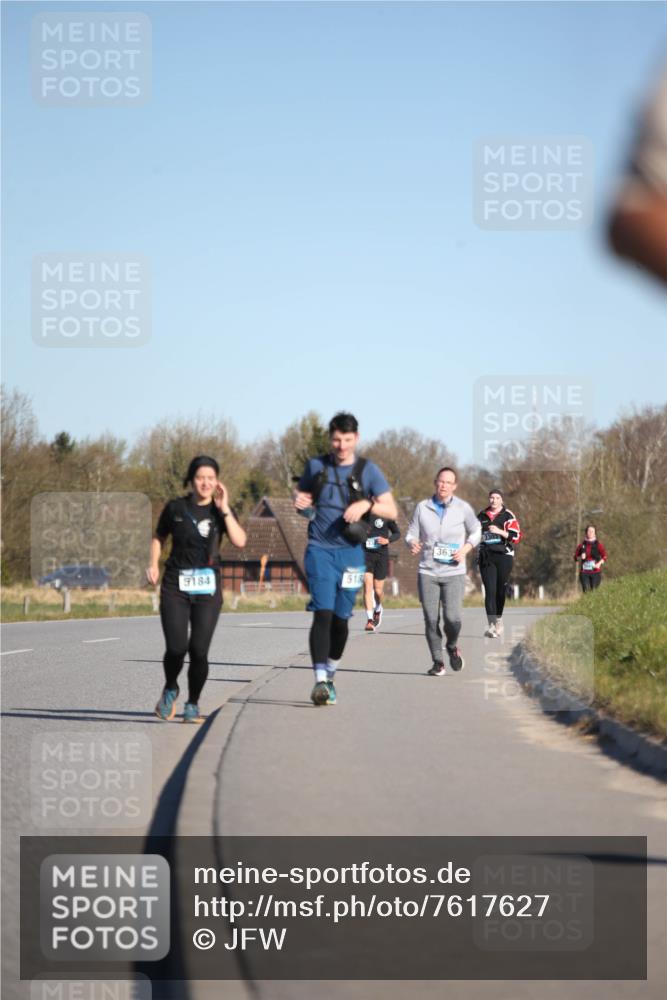 06.04.2025 - 44. Internationalen Wilhelmsburger Insellauf Jannik Wohlers http://msf.ph/oto/7617627 06.04.2025 09:43:49 Laufen 5184, 518, 363 meine-sportfotos.de