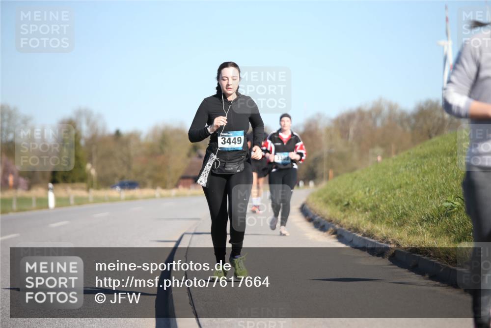 06.04.2025 - 44. Internationalen Wilhelmsburger Insellauf Jannik Wohlers http://msf.ph/oto/7617664 06.04.2025 09:44:02 Laufen 3449 meine-sportfotos.de