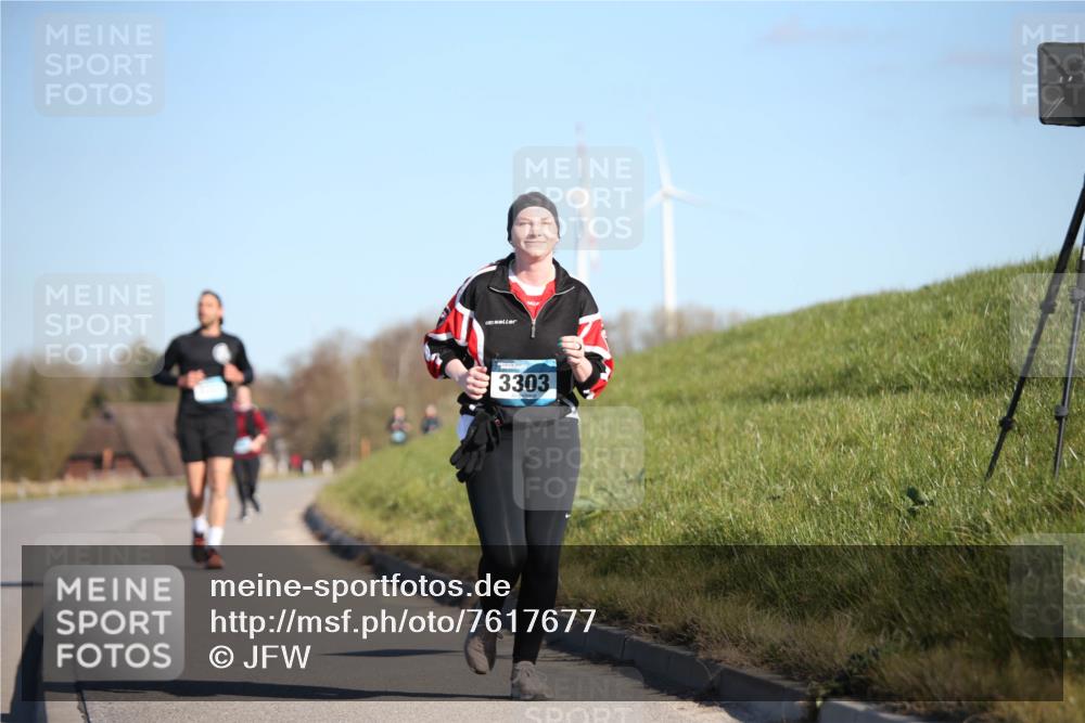 06.04.2025 - 44. Internationalen Wilhelmsburger Insellauf Jannik Wohlers http://msf.ph/oto/7617677 06.04.2025 09:44:08 Laufen 3303 meine-sportfotos.de