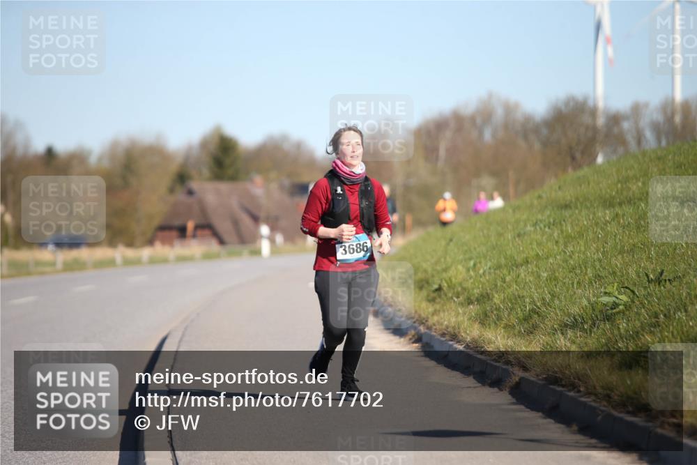 06.04.2025 - 44. Internationalen Wilhelmsburger Insellauf Jannik Wohlers http://msf.ph/oto/7617702 06.04.2025 09:44:19 Laufen 3686 meine-sportfotos.de
