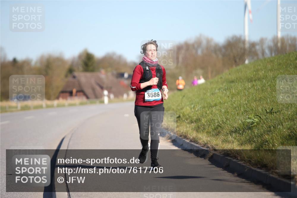 06.04.2025 - 44. Internationalen Wilhelmsburger Insellauf Jannik Wohlers http://msf.ph/oto/7617706 06.04.2025 09:44:20 Laufen 3686 meine-sportfotos.de