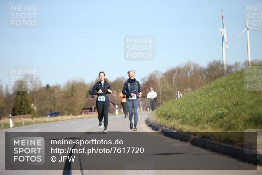 06.04.2025 - 44. Internationalen Wilhelmsburger Insellauf Jannik Wohlers http://msf.ph/oto/7617720 06.04.2025 09:44:38 Laufen 4621 meine-sportfotos.de