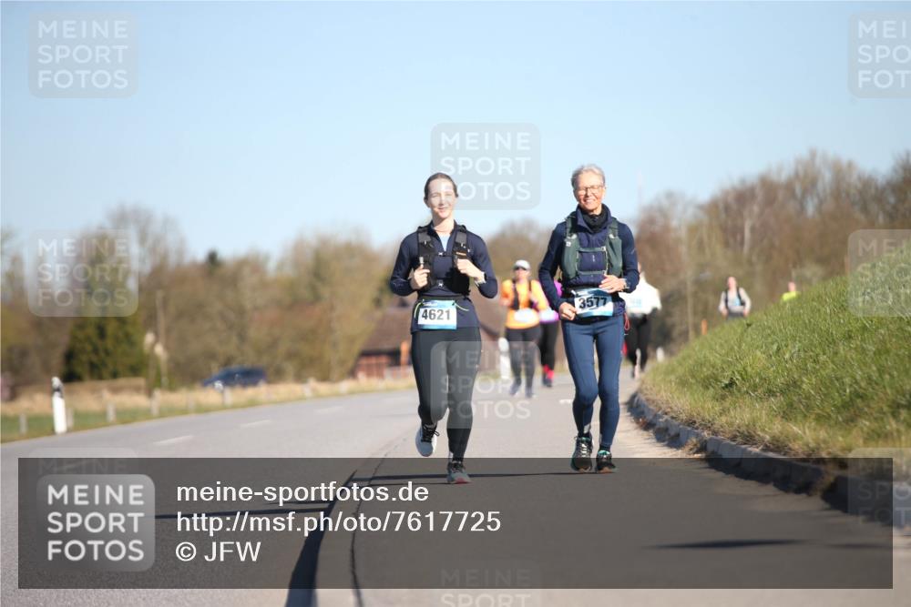 06.04.2025 - 44. Internationalen Wilhelmsburger Insellauf Jannik Wohlers http://msf.ph/oto/7617725 06.04.2025 09:44:40 Laufen 3577, 4621 meine-sportfotos.de