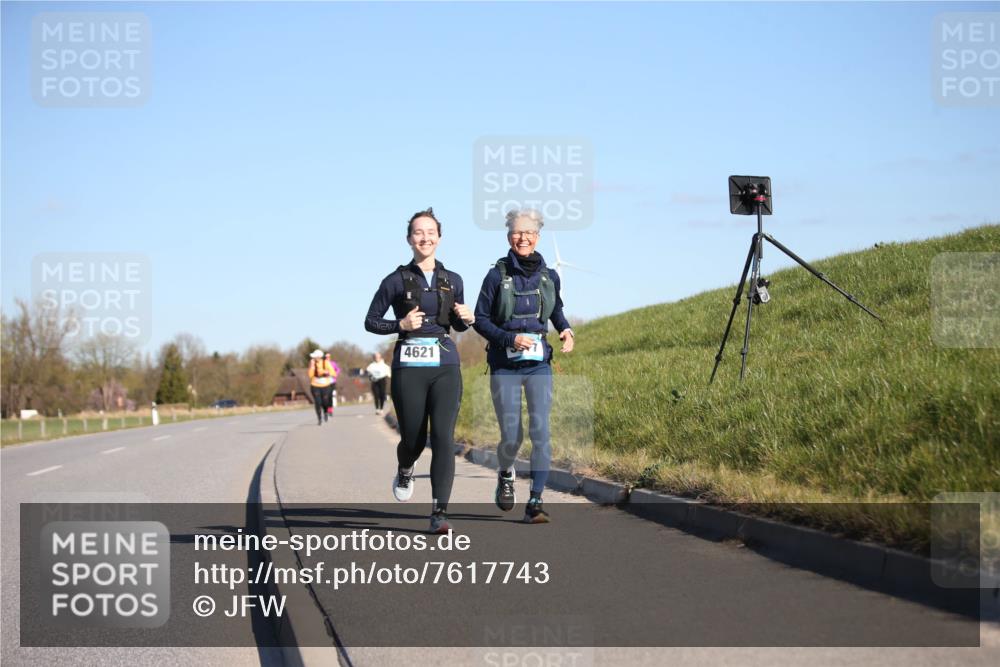 06.04.2025 - 44. Internationalen Wilhelmsburger Insellauf Jannik Wohlers http://msf.ph/oto/7617743 06.04.2025 09:44:46 Laufen 4621 meine-sportfotos.de