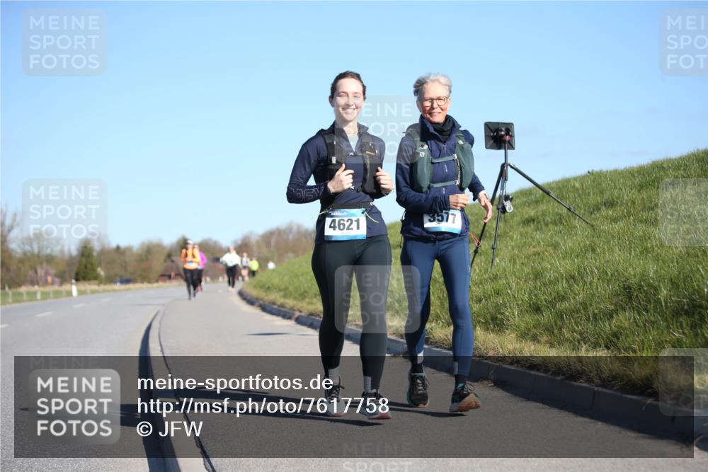 06.04.2025 - 44. Internationalen Wilhelmsburger Insellauf Jannik Wohlers http://msf.ph/oto/7617758 06.04.2025 09:44:48 Laufen 4621 meine-sportfotos.de