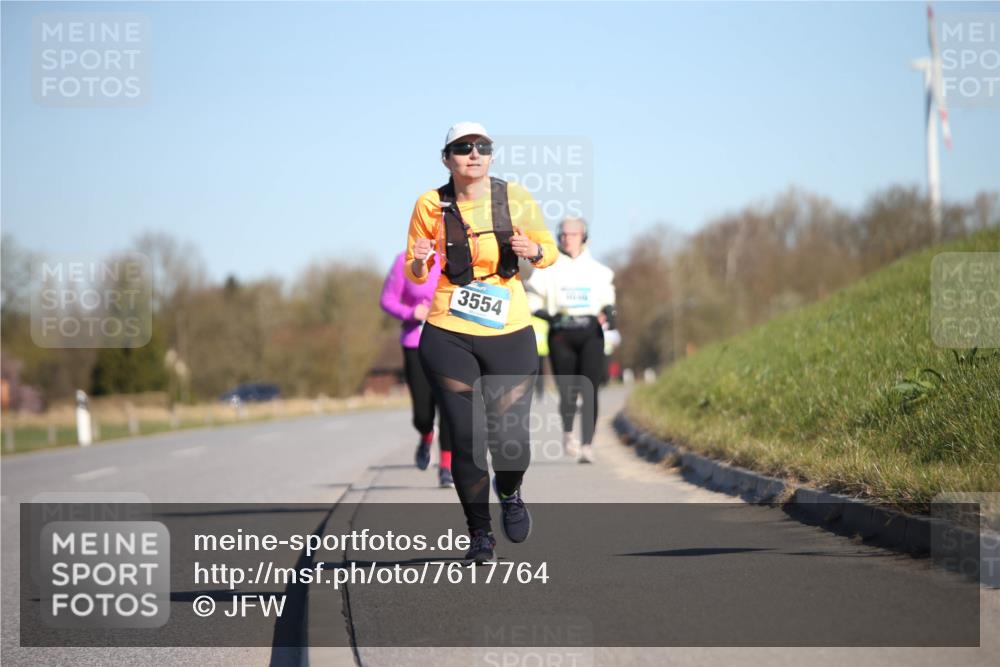 06.04.2025 - 44. Internationalen Wilhelmsburger Insellauf Jannik Wohlers http://msf.ph/oto/7617764 06.04.2025 09:44:57 Laufen 3554 meine-sportfotos.de