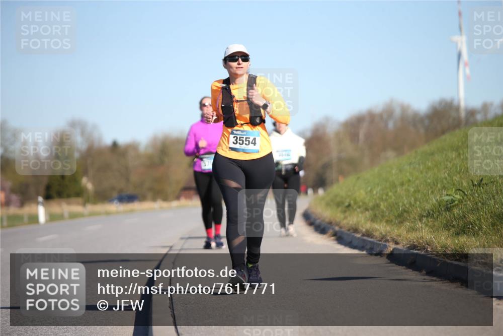 06.04.2025 - 44. Internationalen Wilhelmsburger Insellauf Jannik Wohlers http://msf.ph/oto/7617771 06.04.2025 09:44:58 Laufen 3554 meine-sportfotos.de