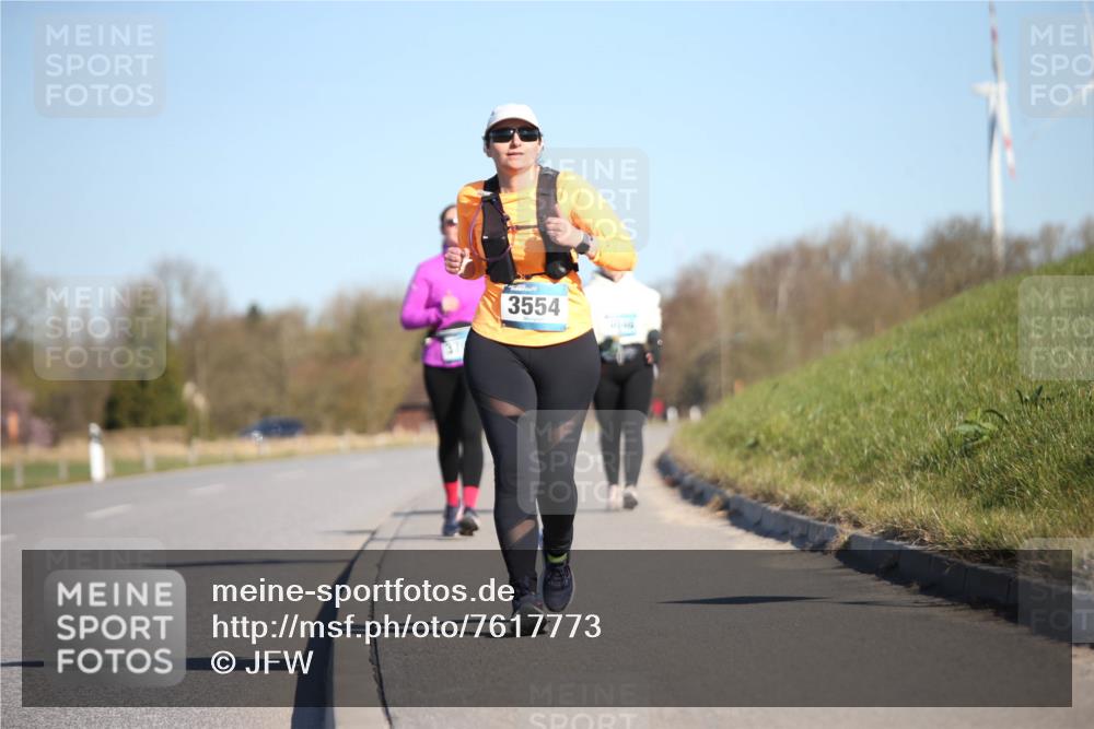06.04.2025 - 44. Internationalen Wilhelmsburger Insellauf Jannik Wohlers http://msf.ph/oto/7617773 06.04.2025 09:44:58 Laufen 3554 meine-sportfotos.de