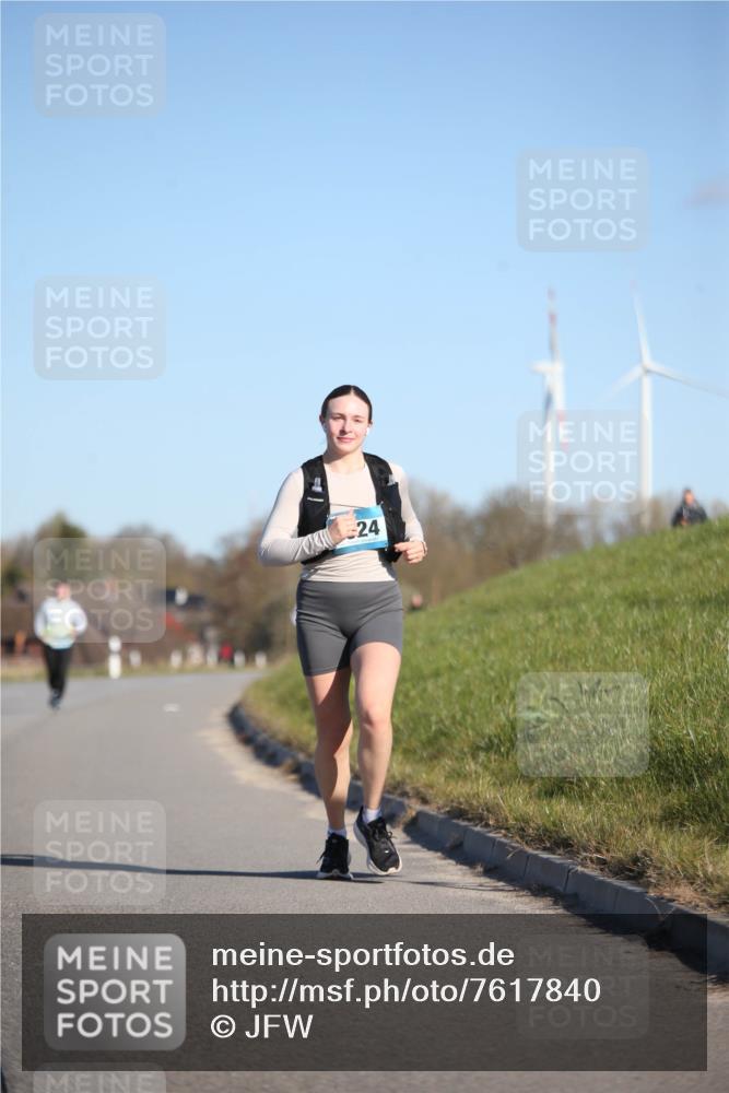 06.04.2025 - 44. Internationalen Wilhelmsburger Insellauf Jannik Wohlers http://msf.ph/oto/7617840 06.04.2025 09:45:10 Laufen 24 meine-sportfotos.de