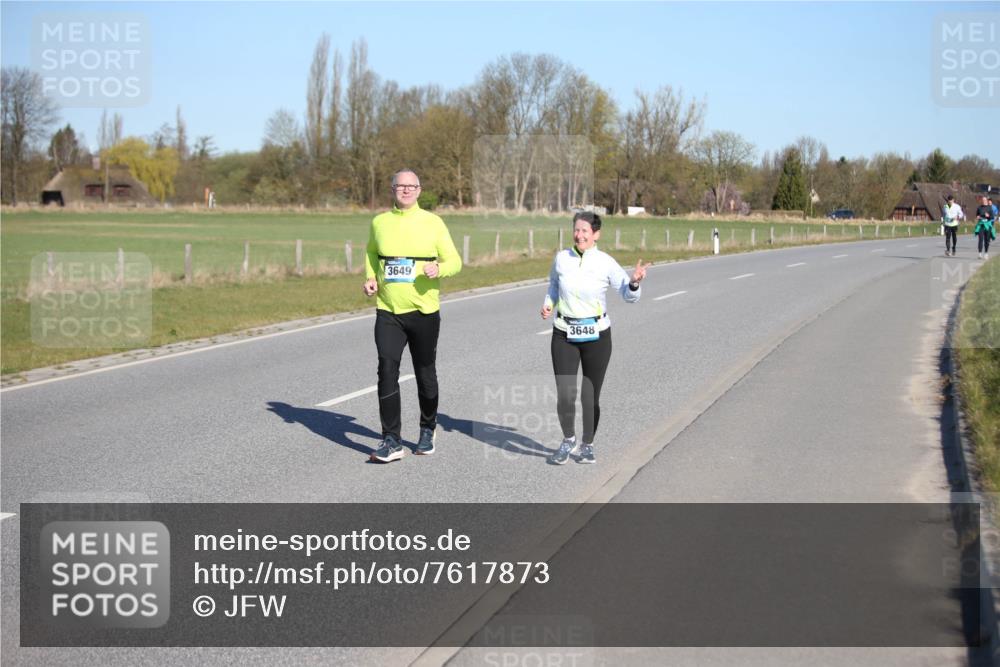 06.04.2025 - 44. Internationalen Wilhelmsburger Insellauf Jannik Wohlers http://msf.ph/oto/7617873 06.04.2025 09:45:23 Laufen 3649, 3648 meine-sportfotos.de