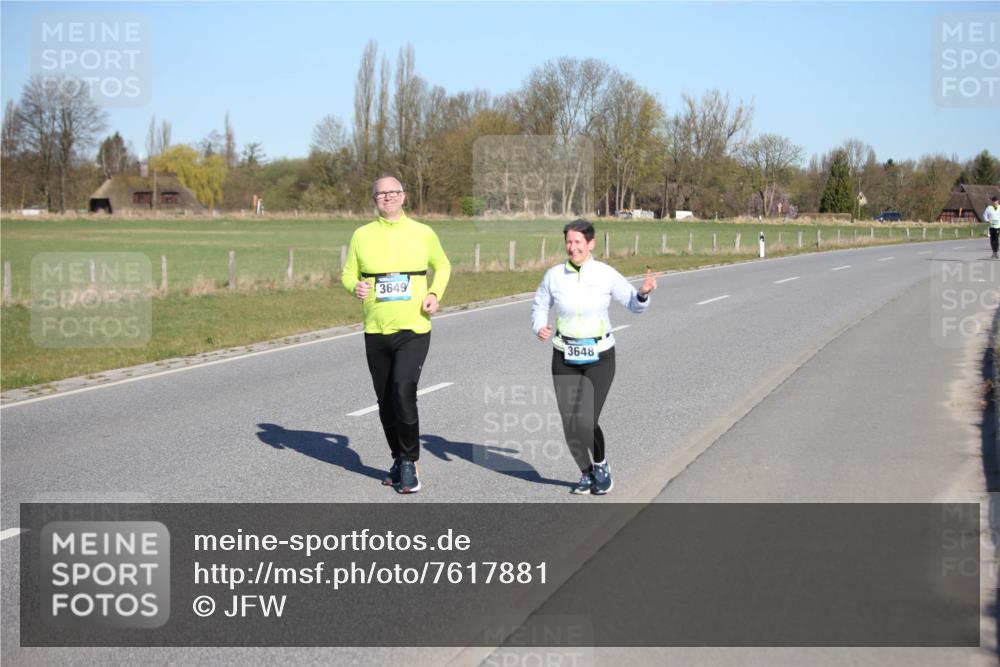 06.04.2025 - 44. Internationalen Wilhelmsburger Insellauf Jannik Wohlers http://msf.ph/oto/7617881 06.04.2025 09:45:23 Laufen 3649, 3648 meine-sportfotos.de