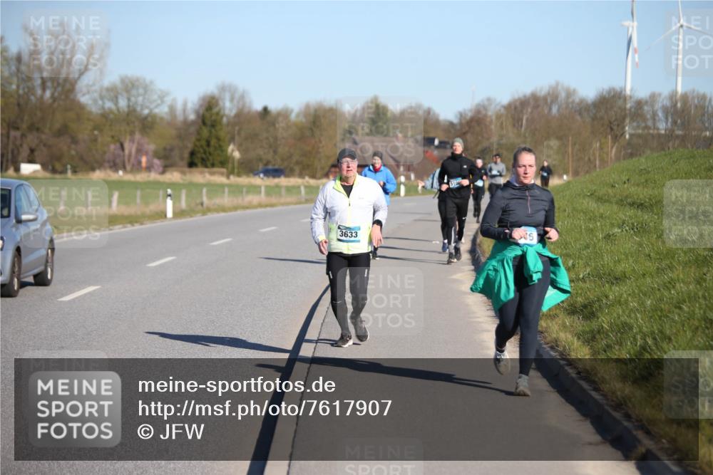 06.04.2025 - 44. Internationalen Wilhelmsburger Insellauf Jannik Wohlers http://msf.ph/oto/7617907 06.04.2025 09:45:41 Laufen 3633 meine-sportfotos.de