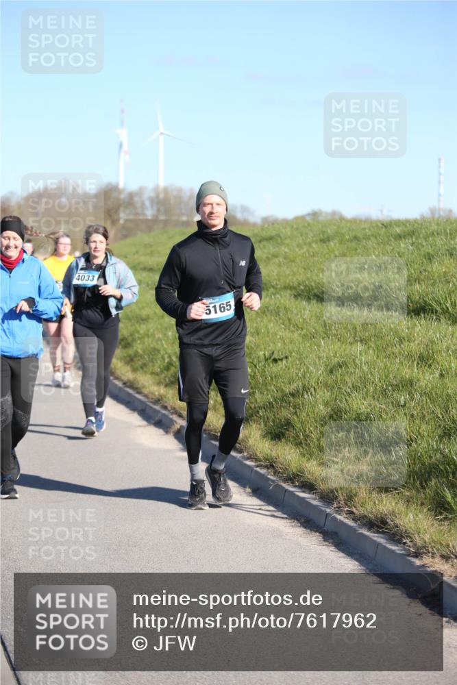 06.04.2025 - 44. Internationalen Wilhelmsburger Insellauf Jannik Wohlers http://msf.ph/oto/7617962 06.04.2025 09:45:53 Laufen 4033, 5165 meine-sportfotos.de
