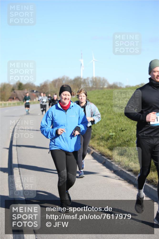 06.04.2025 - 44. Internationalen Wilhelmsburger Insellauf Jannik Wohlers http://msf.ph/oto/7617979 06.04.2025 09:45:55 Laufen 1 meine-sportfotos.de