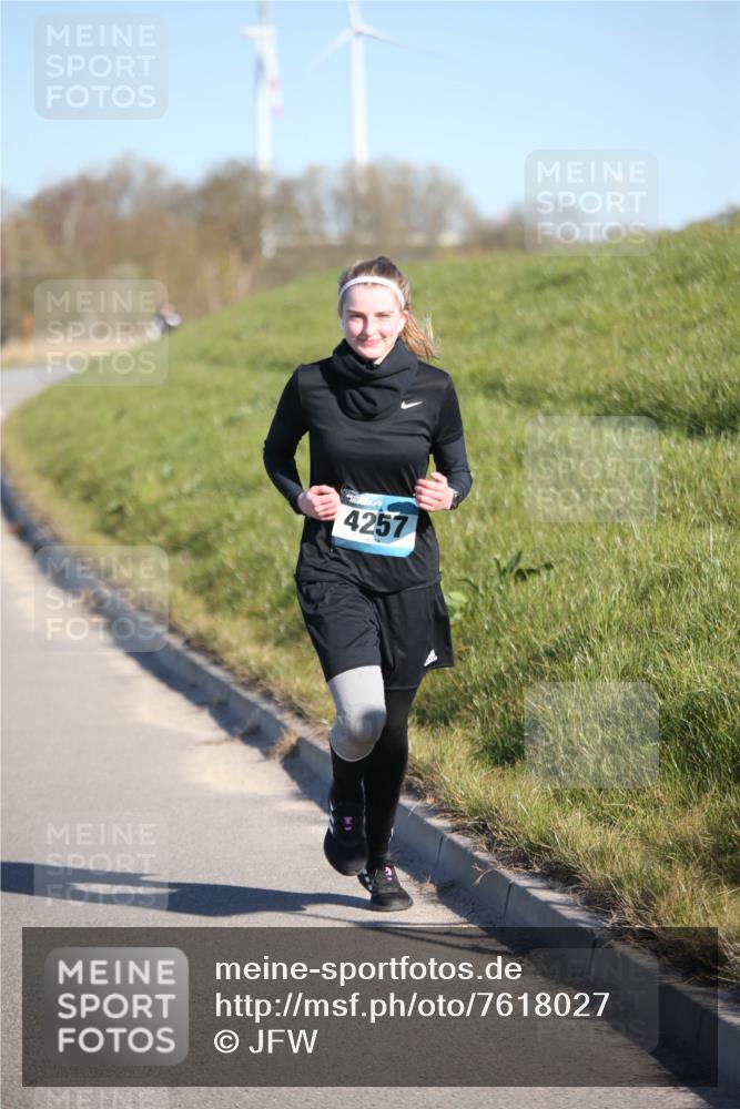 06.04.2025 - 44. Internationalen Wilhelmsburger Insellauf Jannik Wohlers http://msf.ph/oto/7618027 06.04.2025 09:46:00 Laufen 4257 meine-sportfotos.de