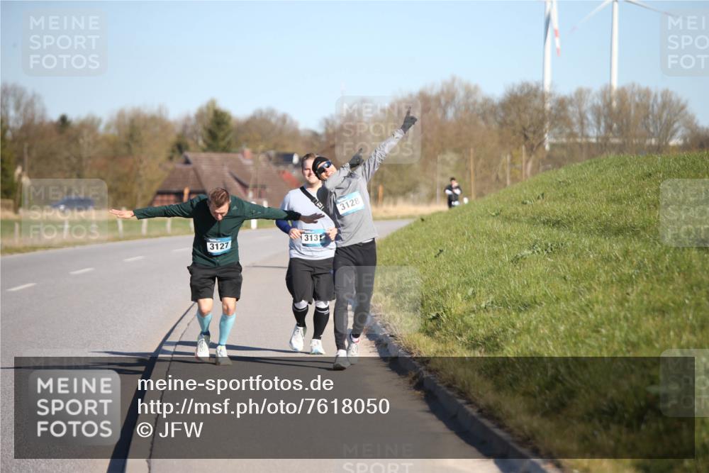 06.04.2025 - 44. Internationalen Wilhelmsburger Insellauf Jannik Wohlers http://msf.ph/oto/7618050 06.04.2025 09:46:04 Laufen 3131, 3127, 3128 meine-sportfotos.de