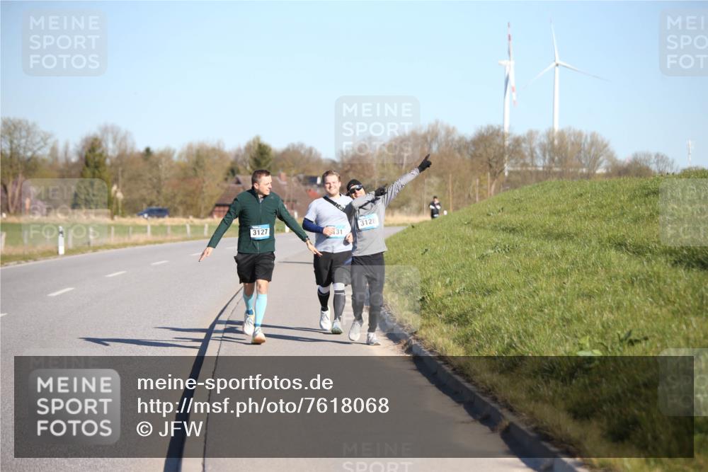 06.04.2025 - 44. Internationalen Wilhelmsburger Insellauf Jannik Wohlers http://msf.ph/oto/7618068 06.04.2025 09:46:05 Laufen 3127, 3128, 31 meine-sportfotos.de
