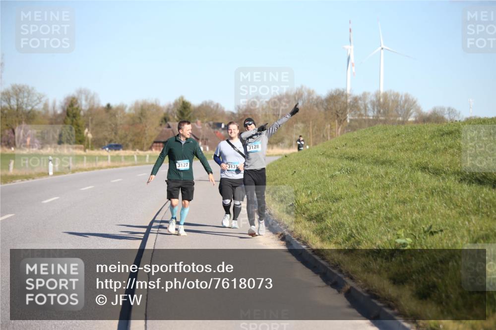 06.04.2025 - 44. Internationalen Wilhelmsburger Insellauf Jannik Wohlers http://msf.ph/oto/7618073 06.04.2025 09:46:05 Laufen 3127, 3131, 3128 meine-sportfotos.de