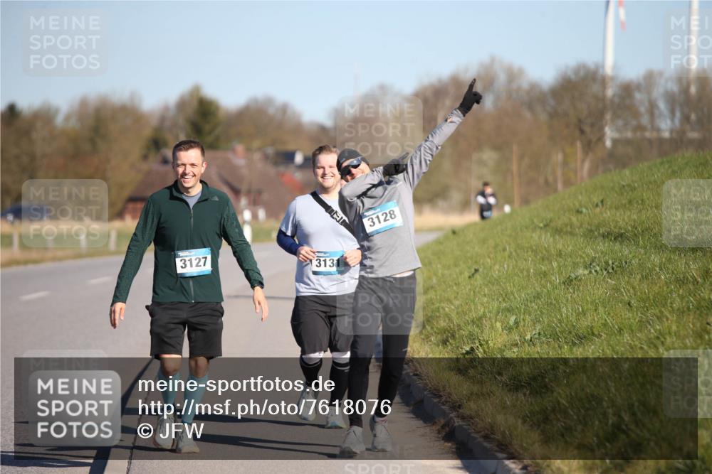 06.04.2025 - 44. Internationalen Wilhelmsburger Insellauf Jannik Wohlers http://msf.ph/oto/7618076 06.04.2025 09:46:05 Laufen 3127, 3131, 3128 meine-sportfotos.de