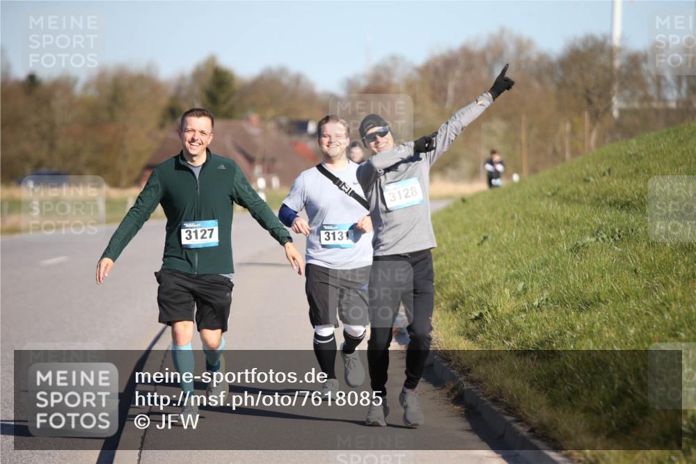 06.04.2025 - 44. Internationalen Wilhelmsburger Insellauf Jannik Wohlers http://msf.ph/oto/7618085 06.04.2025 09:46:06 Laufen 3127, 3131, 3128 meine-sportfotos.de