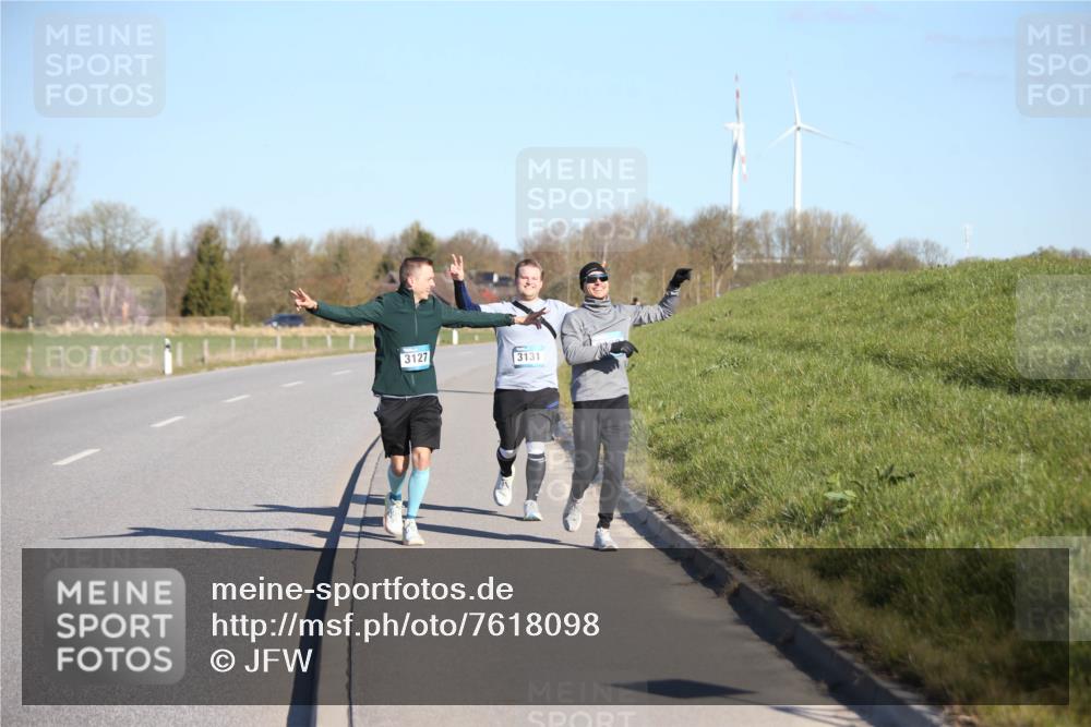 06.04.2025 - 44. Internationalen Wilhelmsburger Insellauf Jannik Wohlers http://msf.ph/oto/7618098 06.04.2025 09:46:07 Laufen 3127, 3131 meine-sportfotos.de