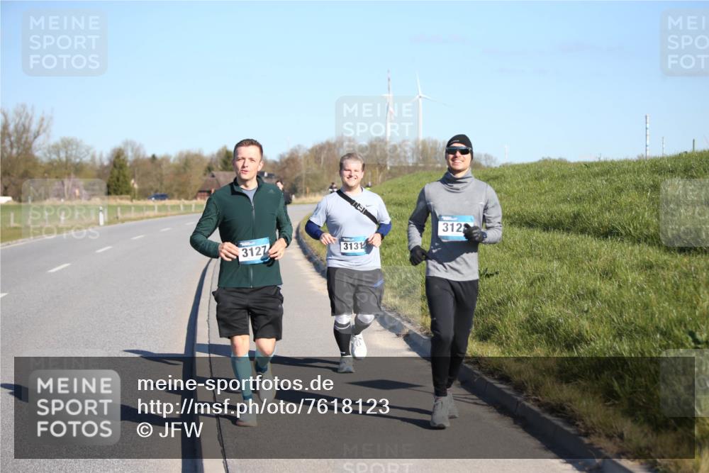 06.04.2025 - 44. Internationalen Wilhelmsburger Insellauf Jannik Wohlers http://msf.ph/oto/7618123 06.04.2025 09:46:10 Laufen 3127, 3131, 312 meine-sportfotos.de