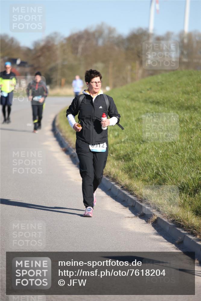 06.04.2025 - 44. Internationalen Wilhelmsburger Insellauf Jannik Wohlers http://msf.ph/oto/7618204 06.04.2025 09:46:48 Laufen 8072 meine-sportfotos.de