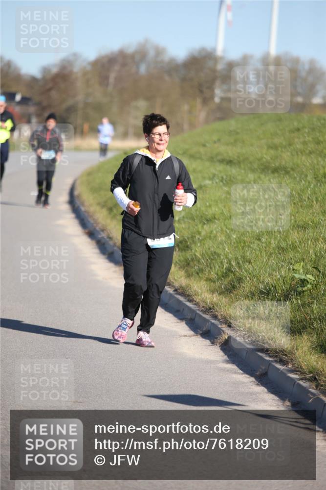 06.04.2025 - 44. Internationalen Wilhelmsburger Insellauf Jannik Wohlers http://msf.ph/oto/7618209 06.04.2025 09:46:48 Laufen  meine-sportfotos.de