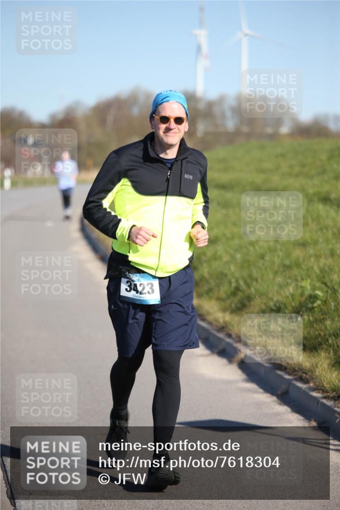 06.04.2025 - 44. Internationalen Wilhelmsburger Insellauf Jannik Wohlers http://msf.ph/oto/7618304 06.04.2025 09:47:03 Laufen 3423 meine-sportfotos.de