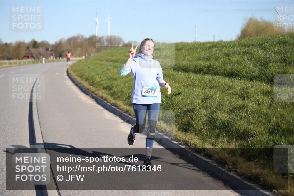 06.04.2025 - 44. Internationalen Wilhelmsburger Insellauf Jannik Wohlers http://msf.ph/oto/7618346 06.04.2025 09:47:19 Laufen 3677 meine-sportfotos.de