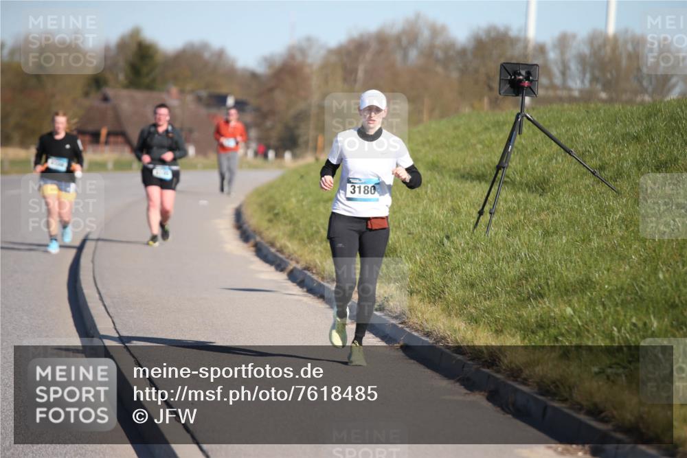 06.04.2025 - 44. Internationalen Wilhelmsburger Insellauf Jannik Wohlers http://msf.ph/oto/7618485 06.04.2025 09:48:27 Laufen 3180 meine-sportfotos.de