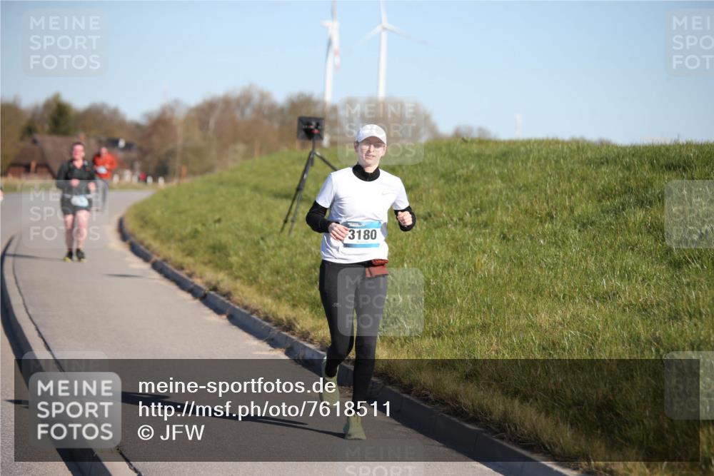 06.04.2025 - 44. Internationalen Wilhelmsburger Insellauf Jannik Wohlers http://msf.ph/oto/7618511 06.04.2025 09:48:31 Laufen 3180 meine-sportfotos.de