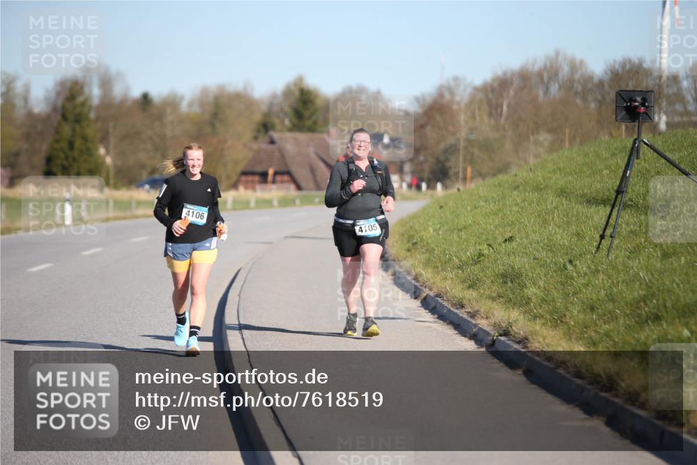 06.04.2025 - 44. Internationalen Wilhelmsburger Insellauf Jannik Wohlers http://msf.ph/oto/7618519 06.04.2025 09:48:34 Laufen 4106, 4105 meine-sportfotos.de